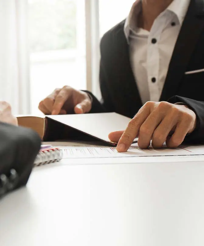 A-man-counseling-and-giving-advice