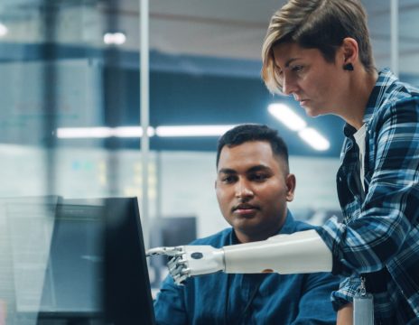 Team-member-with-prosthetic-arm